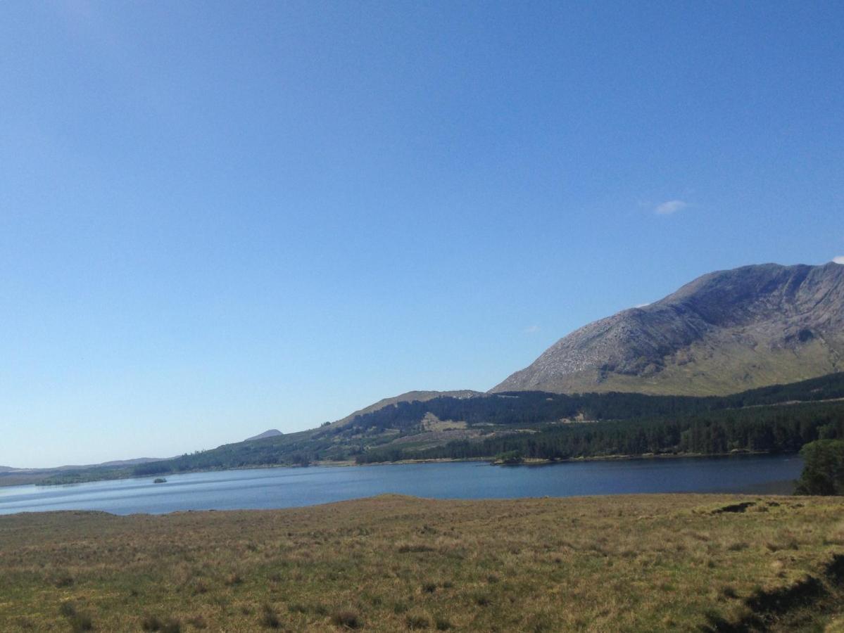Railway View - Connemara Bed & Breakfast Recess Exterior photo