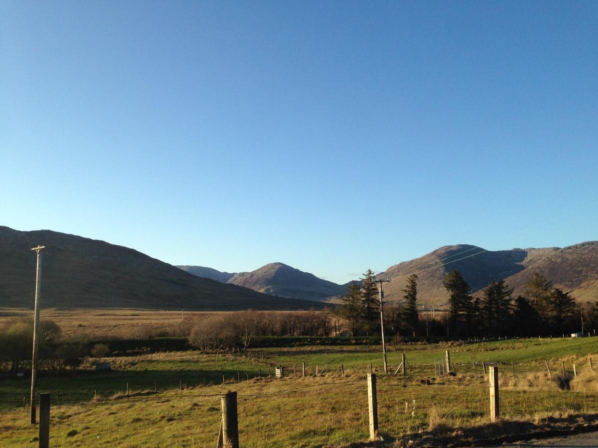 Railway View - Connemara Bed & Breakfast Recess Exterior photo