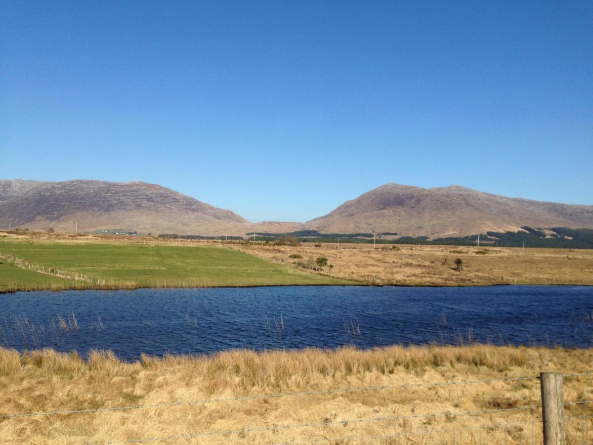 Railway View - Connemara Bed & Breakfast Recess Exterior photo
